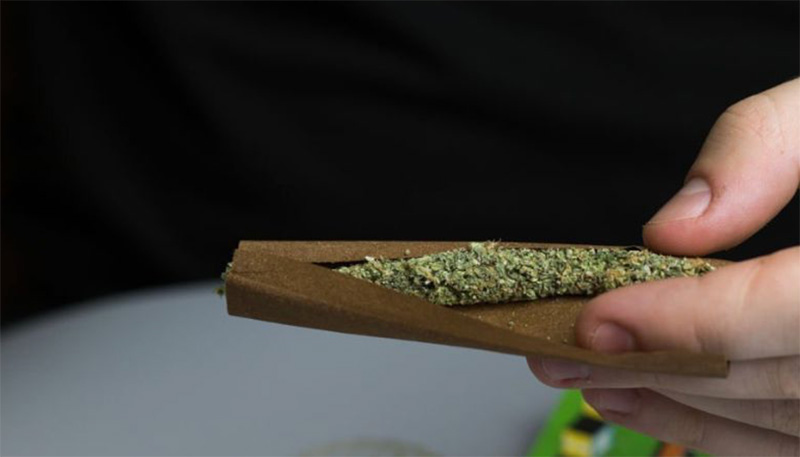 How to Roll a Blunt: Step-by-Step Guide for Beginners